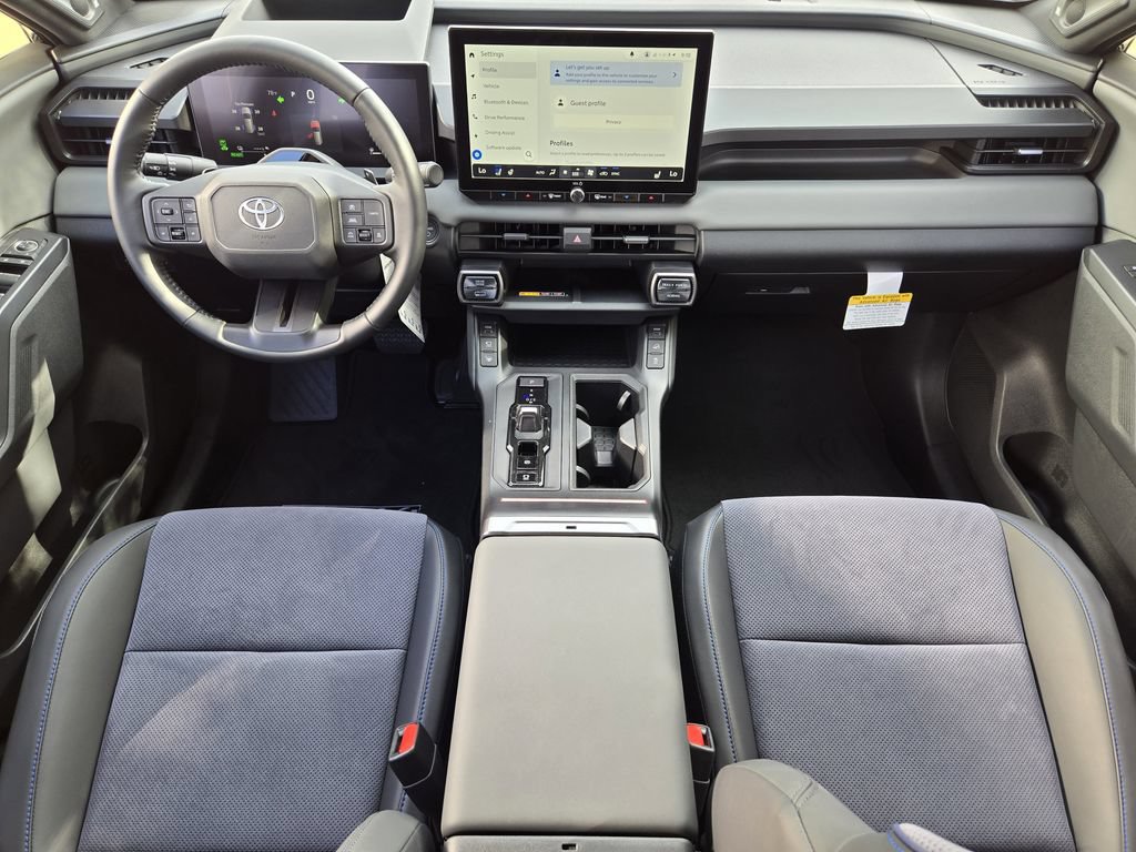 New 2026 Toyota RAV4 XSE AWD/4WD image 18