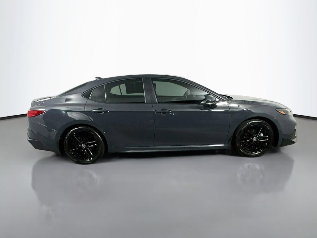 Used 2025 Toyota Camry SE FWD image 7