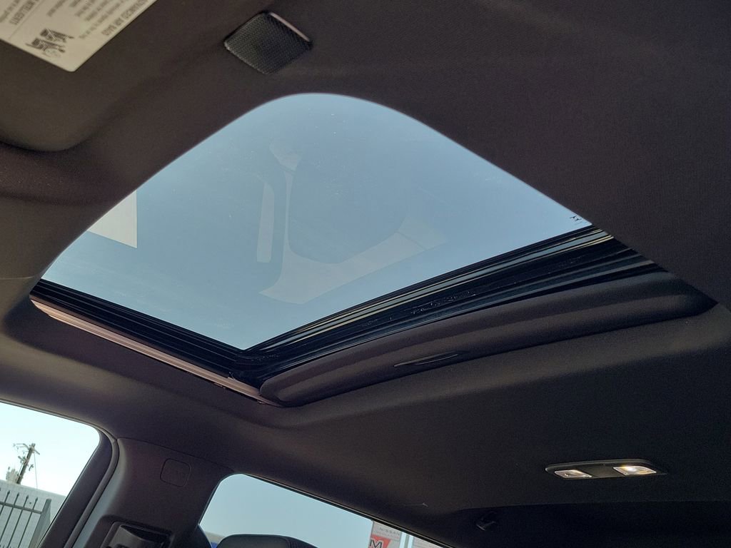 Used 2025 Chevrolet Silverado 1500 High Country w/ High Country Premium Package image 18