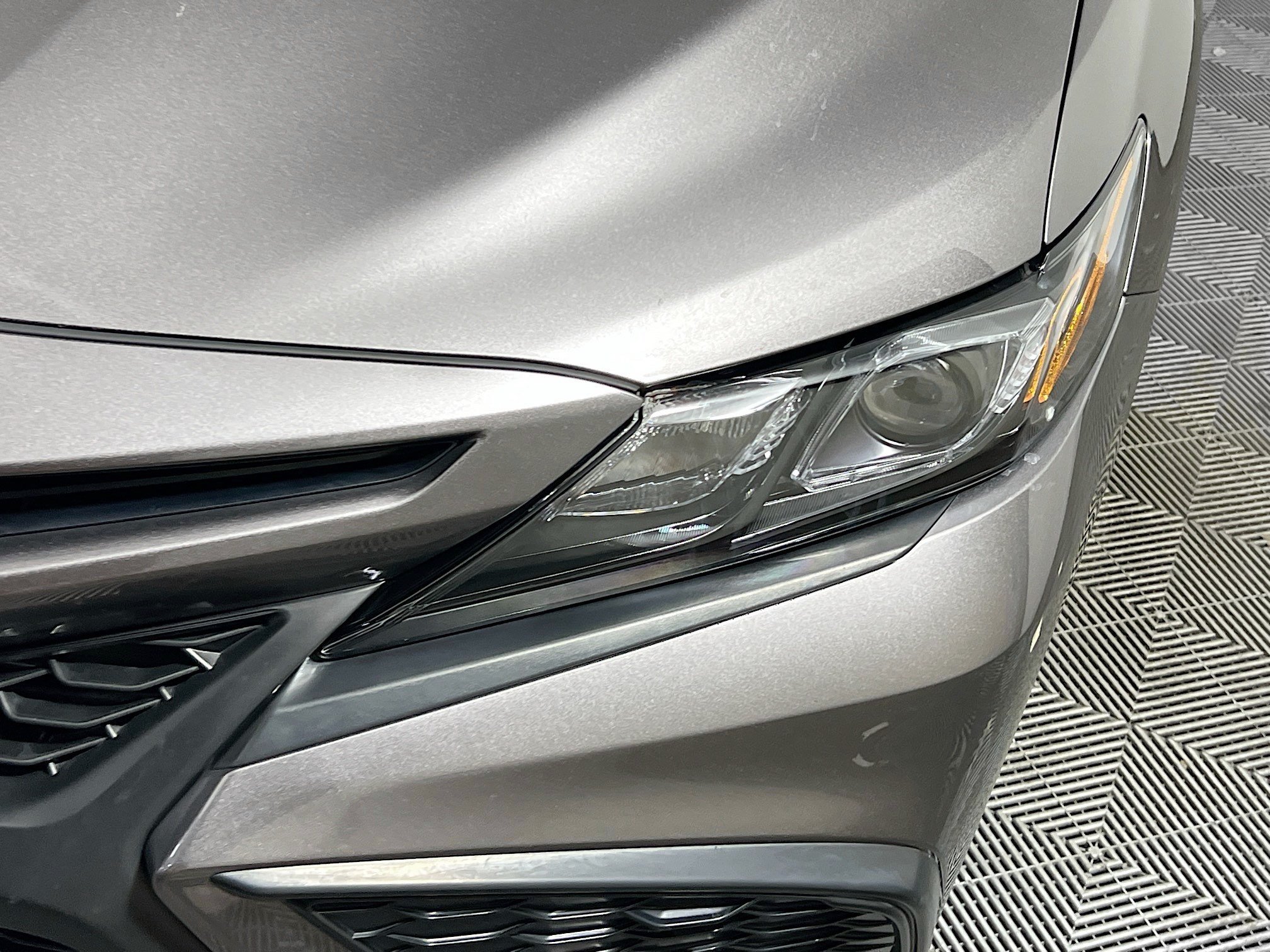 Used 2024 Toyota Camry SE FWD image 11