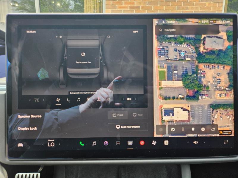 Used 2023 Tesla Model S AWD image 45