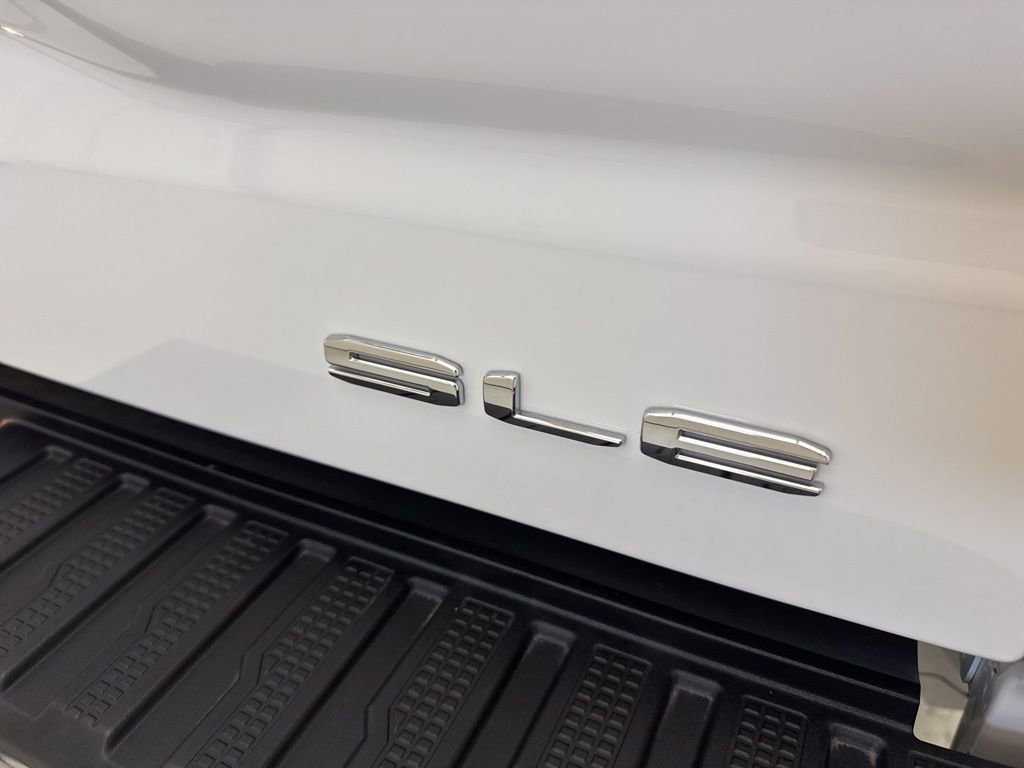 New 2026 GMC Sierra 1500 SLE AWD/4WD image 8