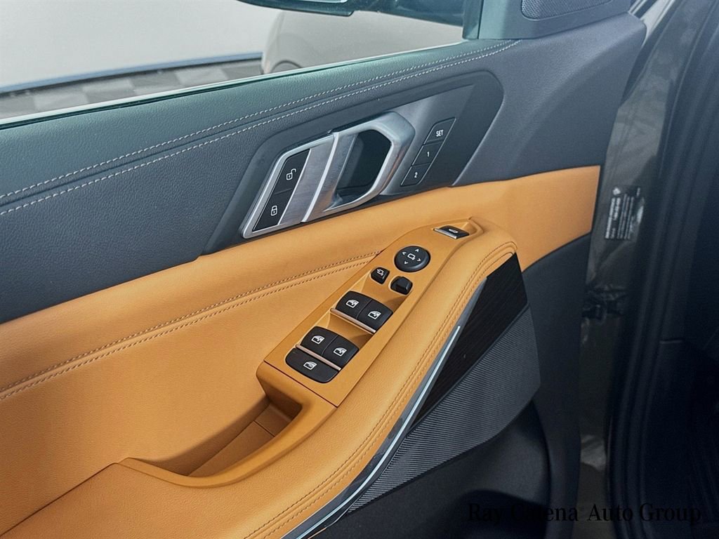 Used 2023 BMW X5 xDrive40i w/ Premium Package image 18