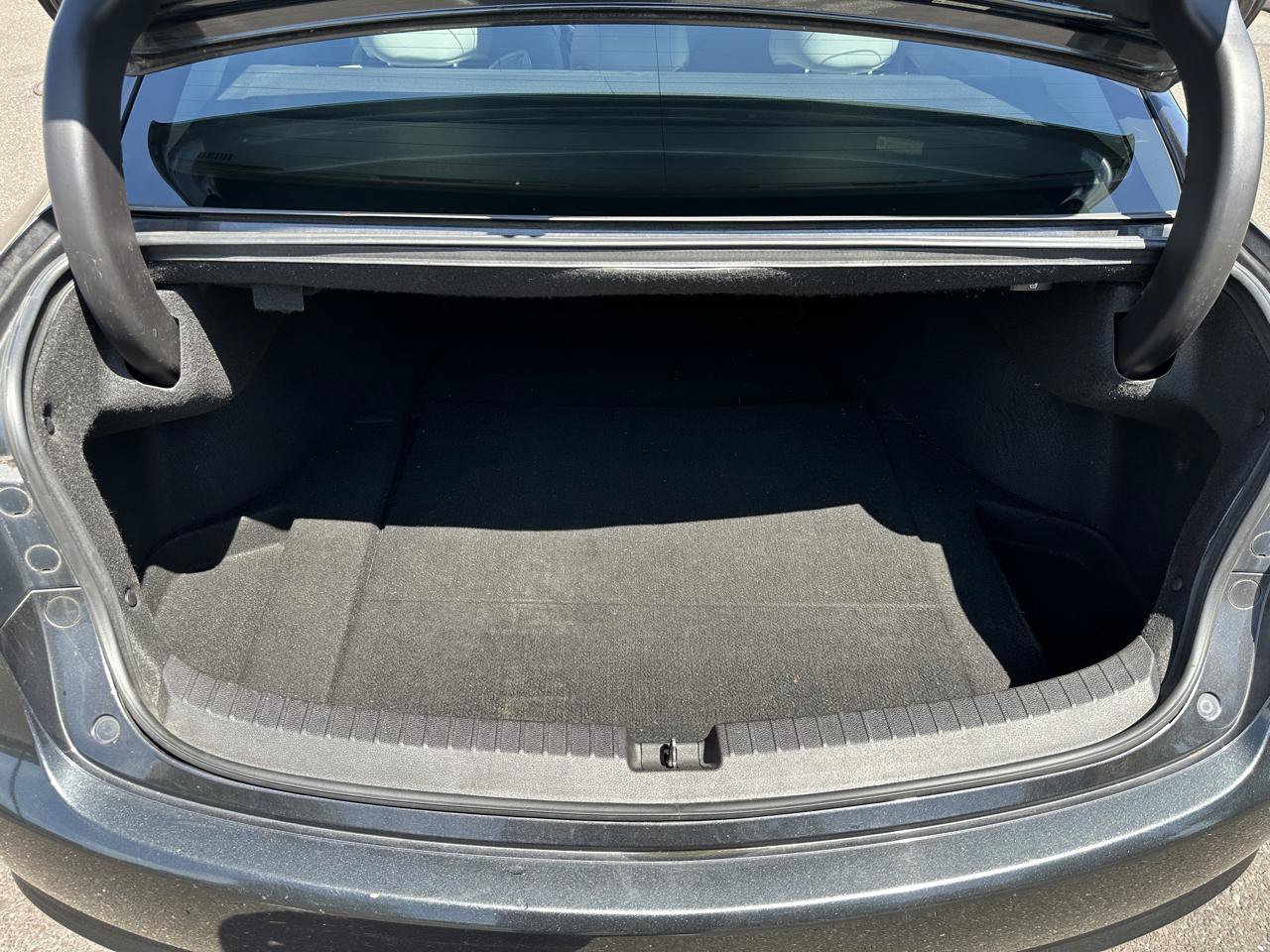 Used 2016 Acura TLX FWD image 8