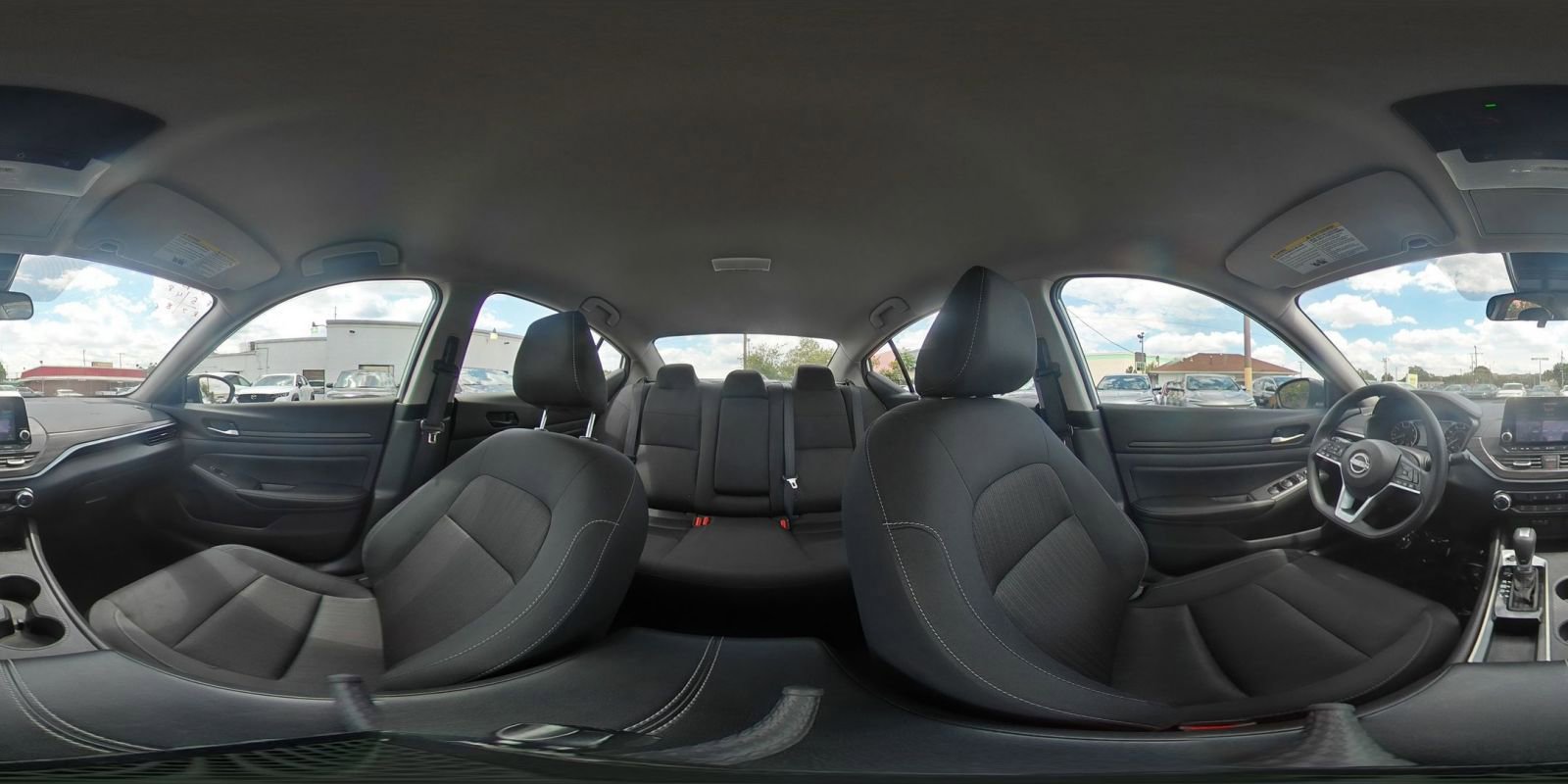 Used 2025 Nissan Altima 2.5 SV FWD image 43