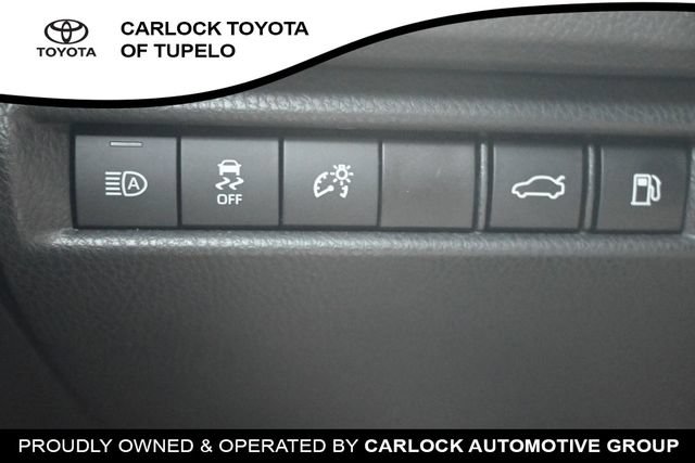 Used 2025 Toyota Camry SE FWD image 21