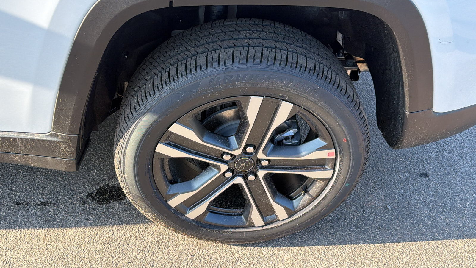 New 2027 Jeep Grand Cherokee Limited AWD/4WD image 12