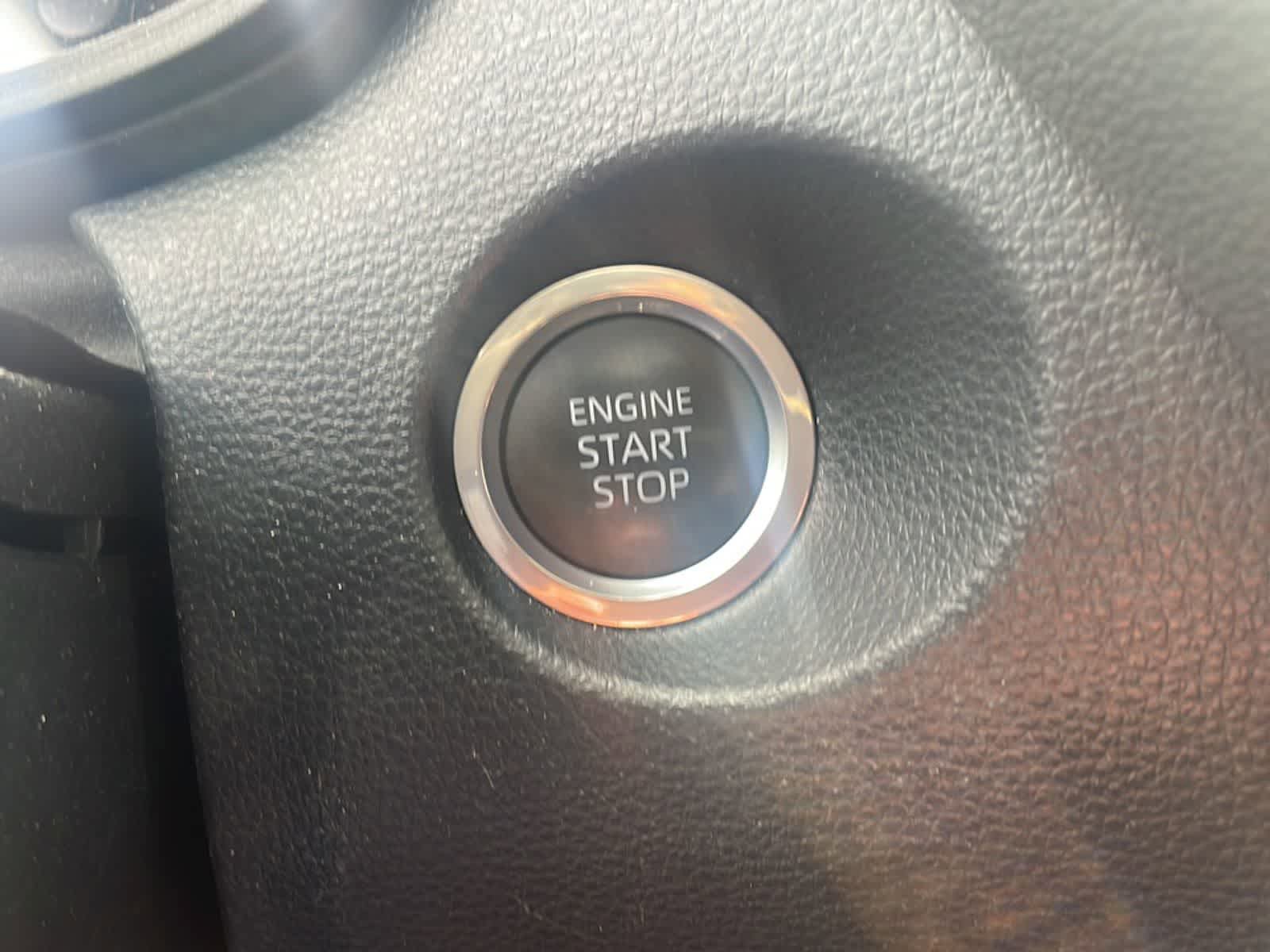 Used 2023 Toyota Corolla Cross LE w/ Moonroof Package image 17