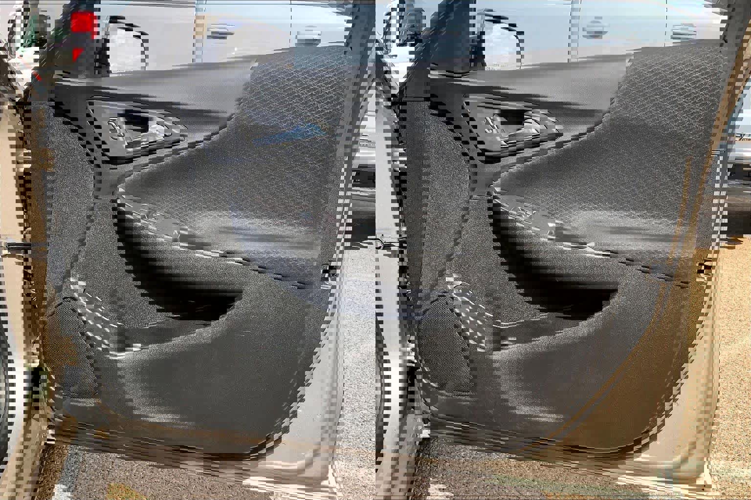 Used 2025 Chevrolet Malibu LS FWD image 23