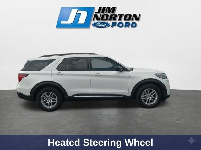 Used 2025 Ford Explorer Active w/ Active Comfort Package RWD image 12