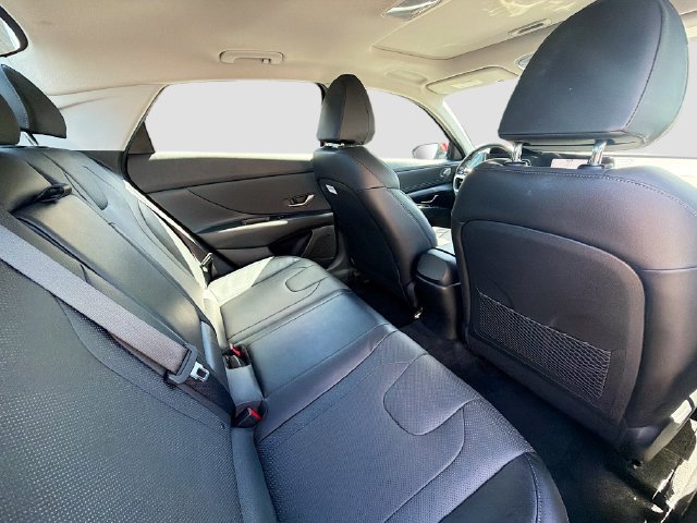Used 2023 Hyundai Elantra Limited FWD image 27