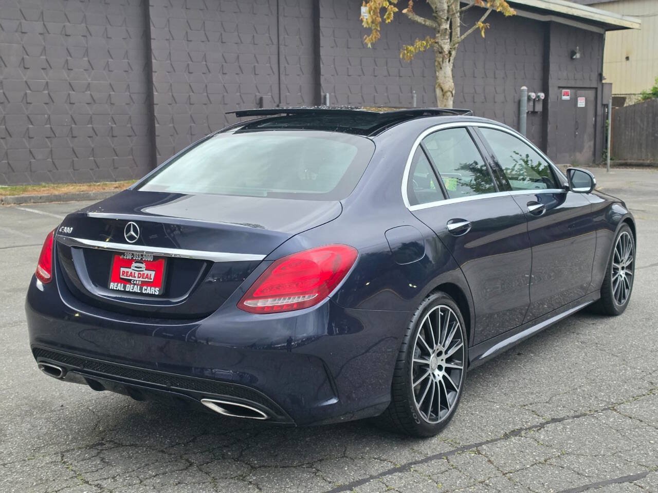 Used 2015 Mercedes-Benz C 300 Sedan image 6