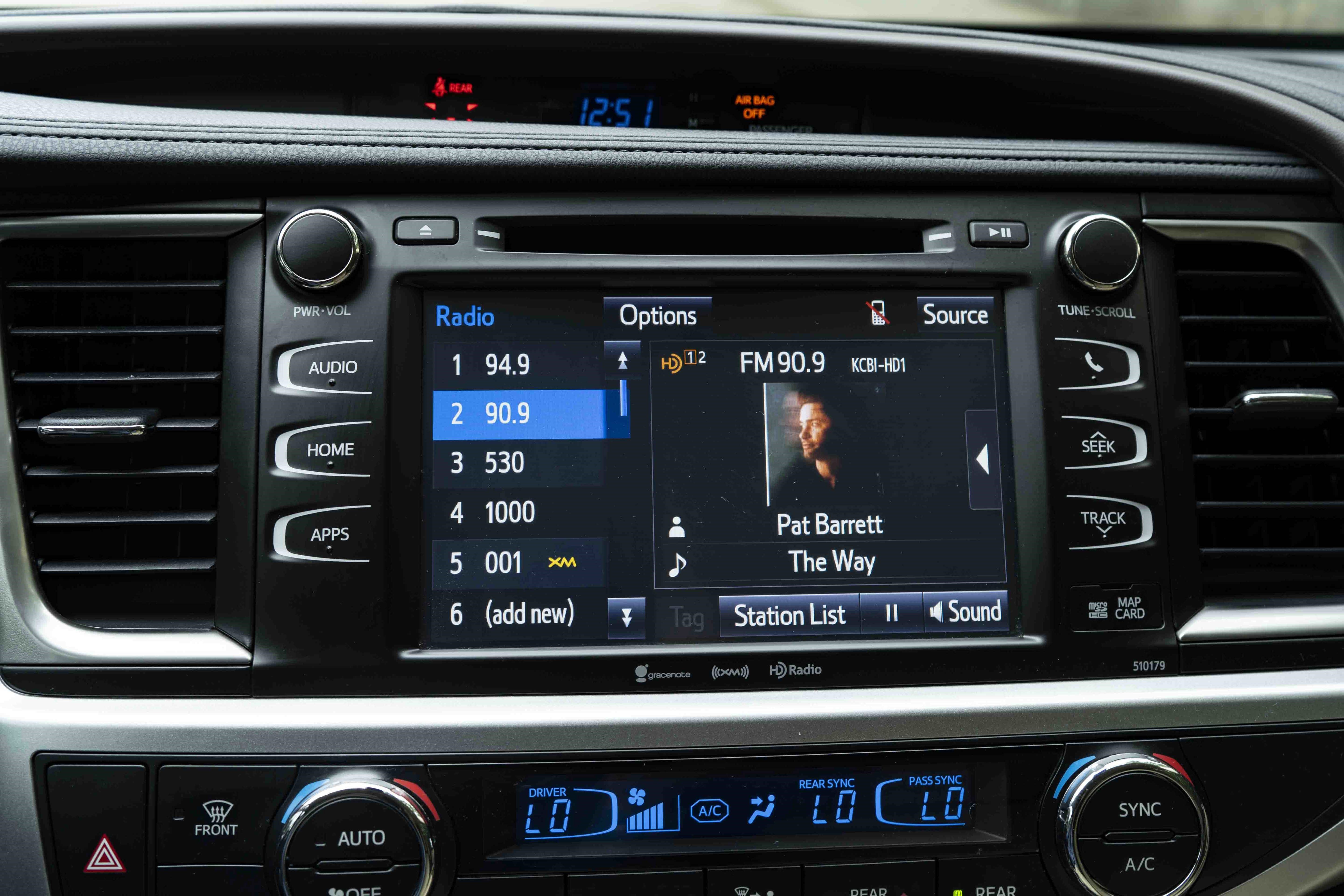 Used 2018 Toyota Highlander XLE FWD image 29