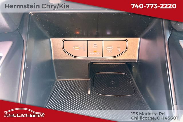 Used 2025 Kia Sorento S AWD/4WD image 20