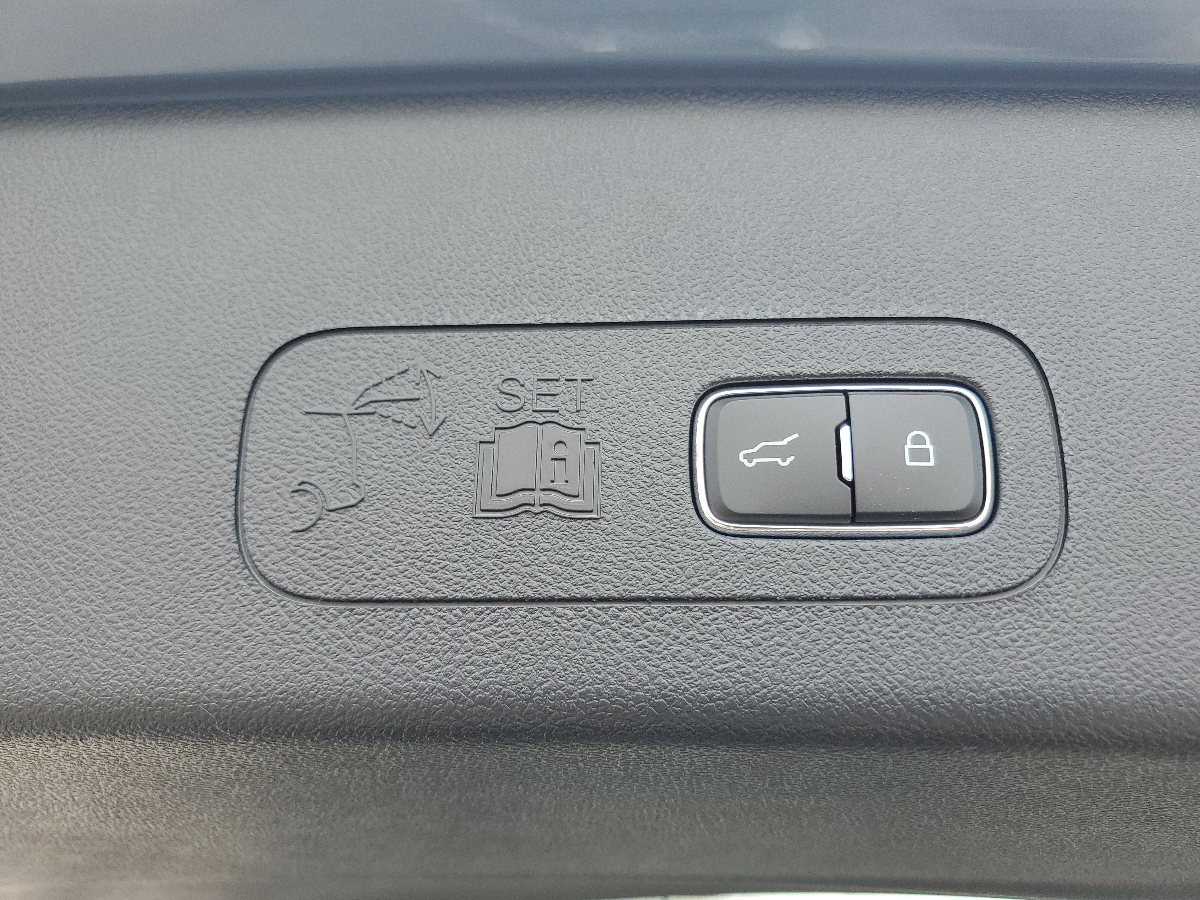 New 2026 Lincoln Aviator AWD image 30