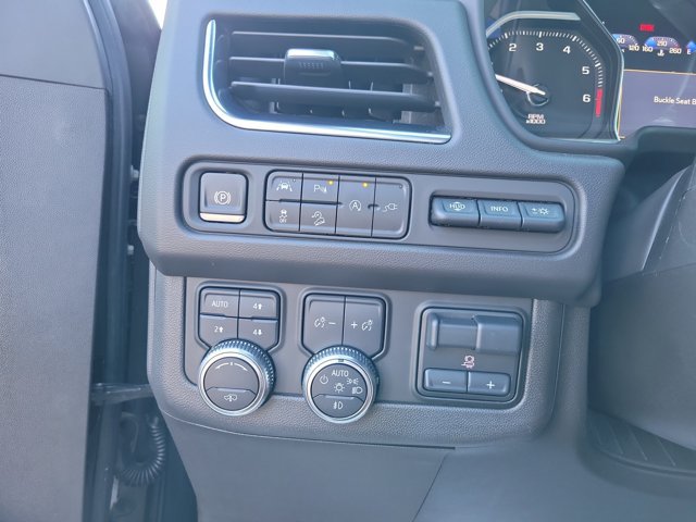 Used 2021 GMC Yukon XL AT4 w/ AT4 Premium Plus Package AWD/4WD image 28