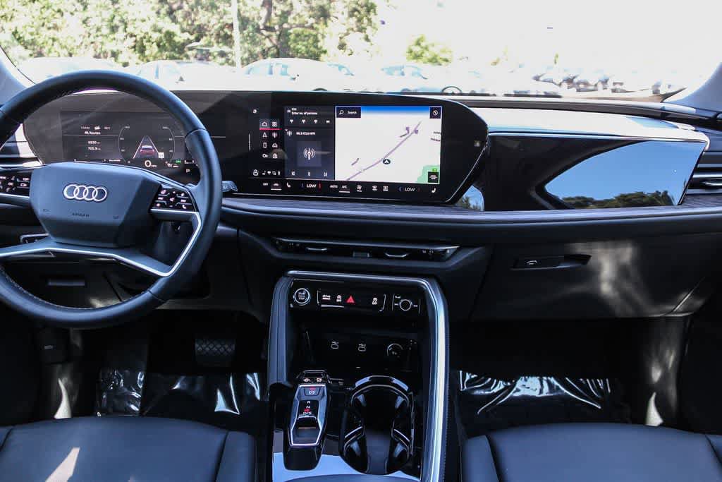 Used 2025 Audi Q5 Premium Plus w/ Premium Plus AWD/4WD image 13
