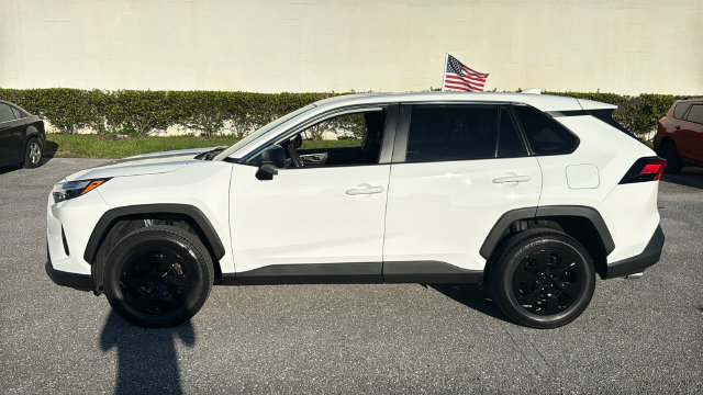Used 2025 Toyota RAV4 LE FWD image 4