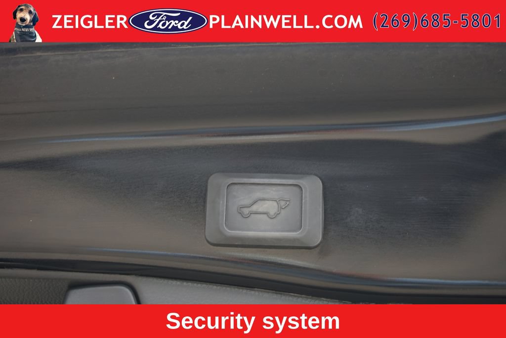 Used 2023 Toyota RAV4 Limited AWD/4WD image 11