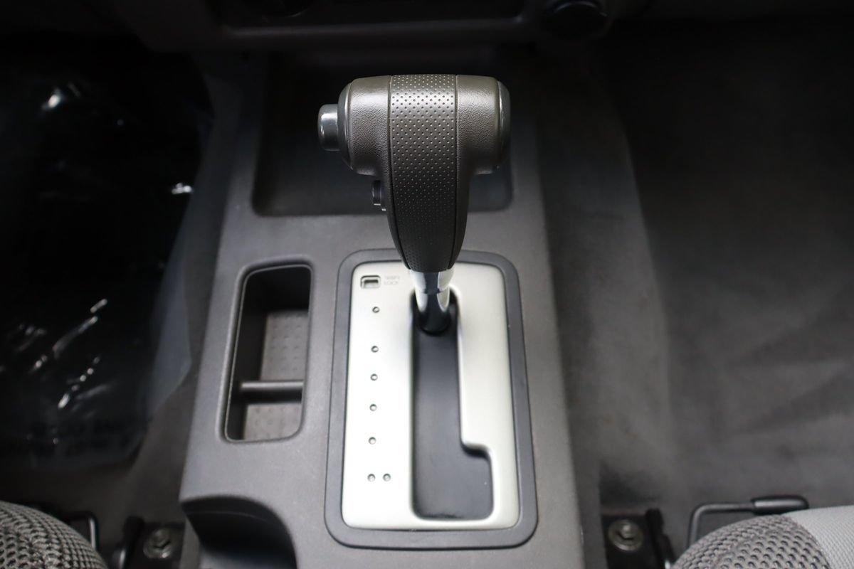 Used 2006 Nissan Xterra SE w/ (W94) Tow Pkg AWD/4WD image 35