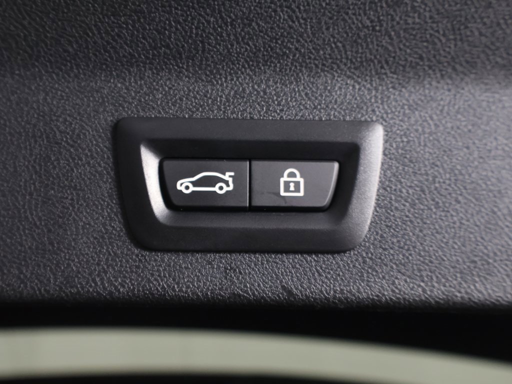 Used 2023 BMW X3 M40i w/ Premium Package image 50