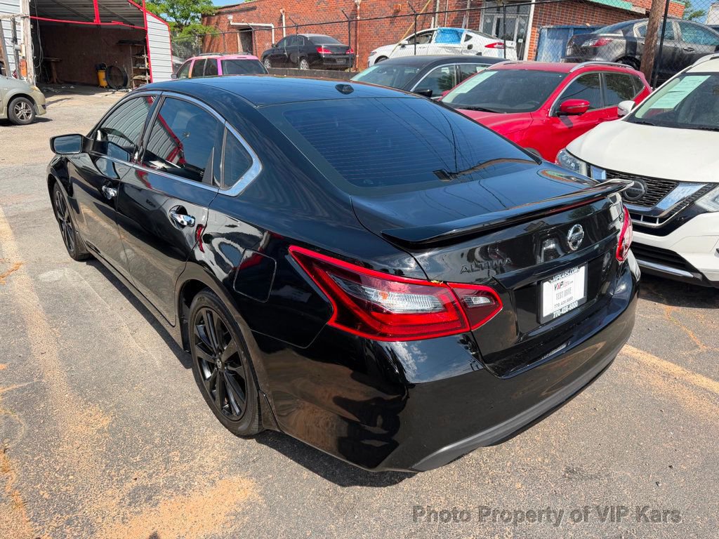 Used 2018 Nissan Altima 2.5 SR w/ SR Midnight Edition FWD image 7