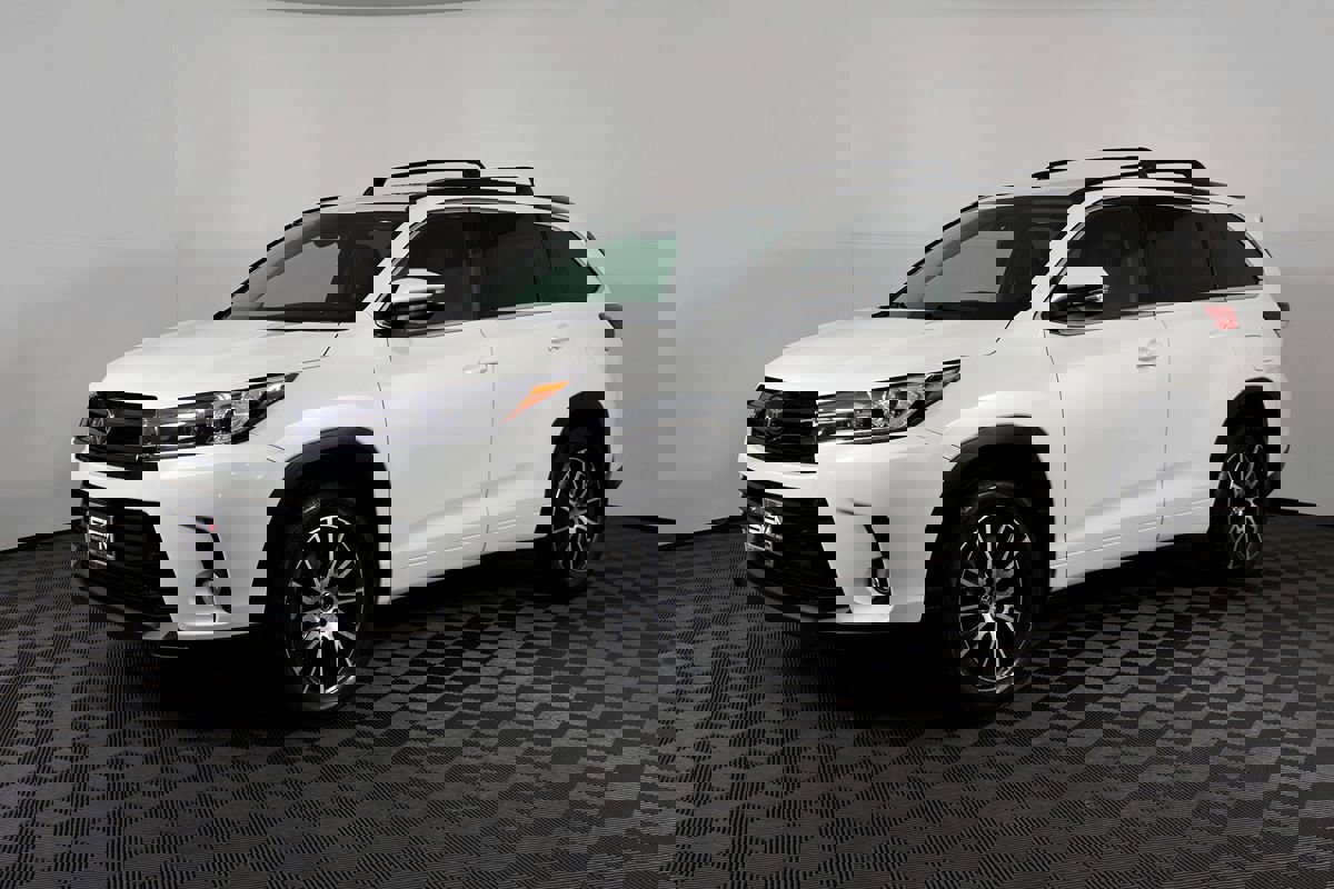 Used 2018 Toyota Highlander SE image 43