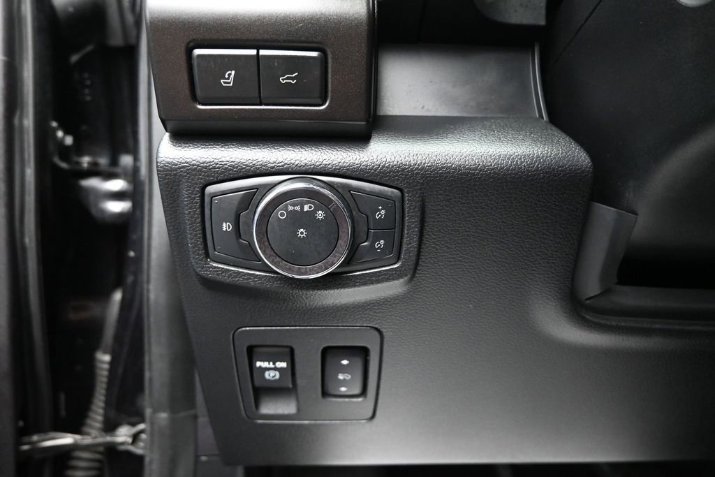 Used 2019 Ford Expedition Max Limited AWD/4WD image 12
