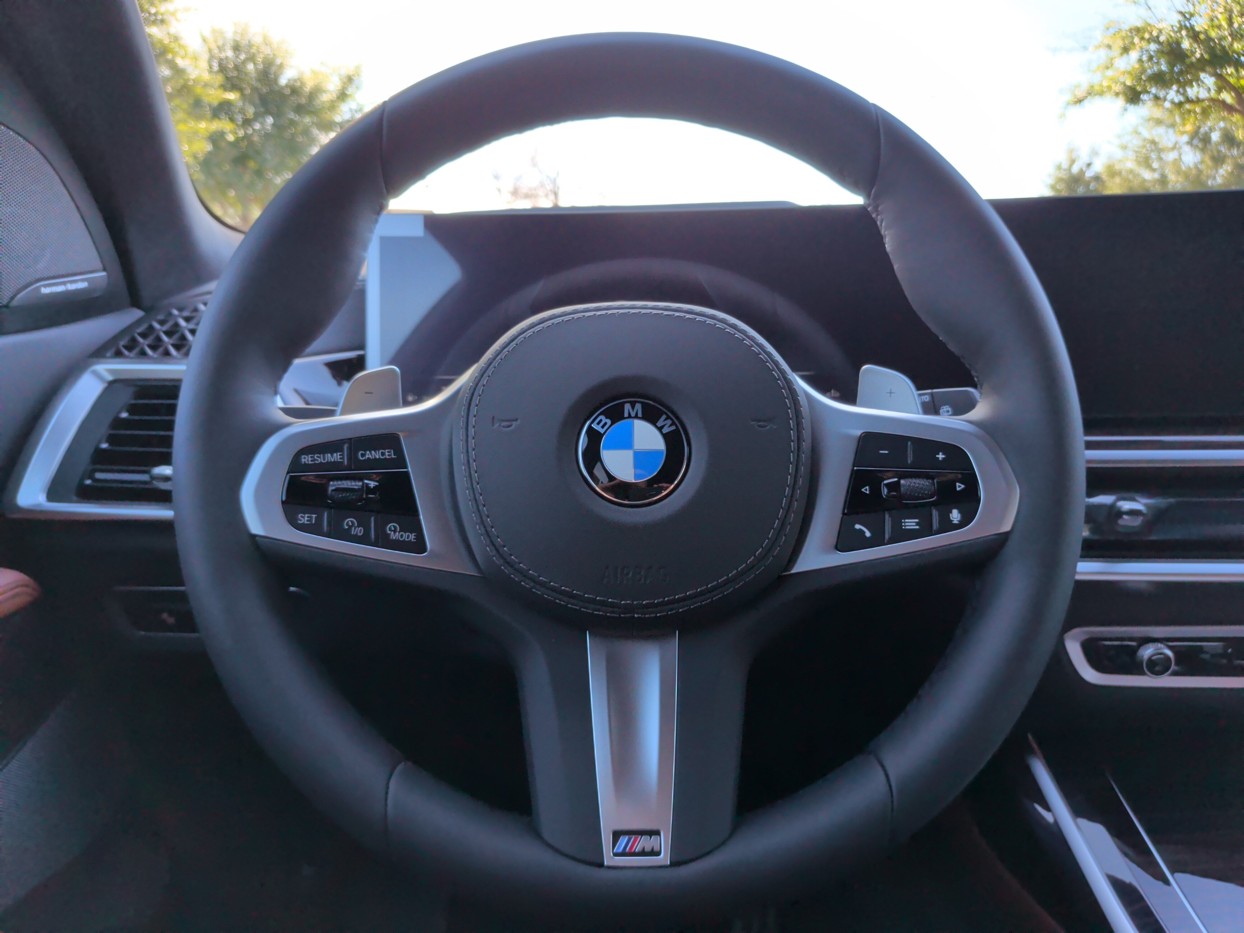 Used 2026 BMW X7 xDrive40i w/ M Sport Package AWD/4WD image 25