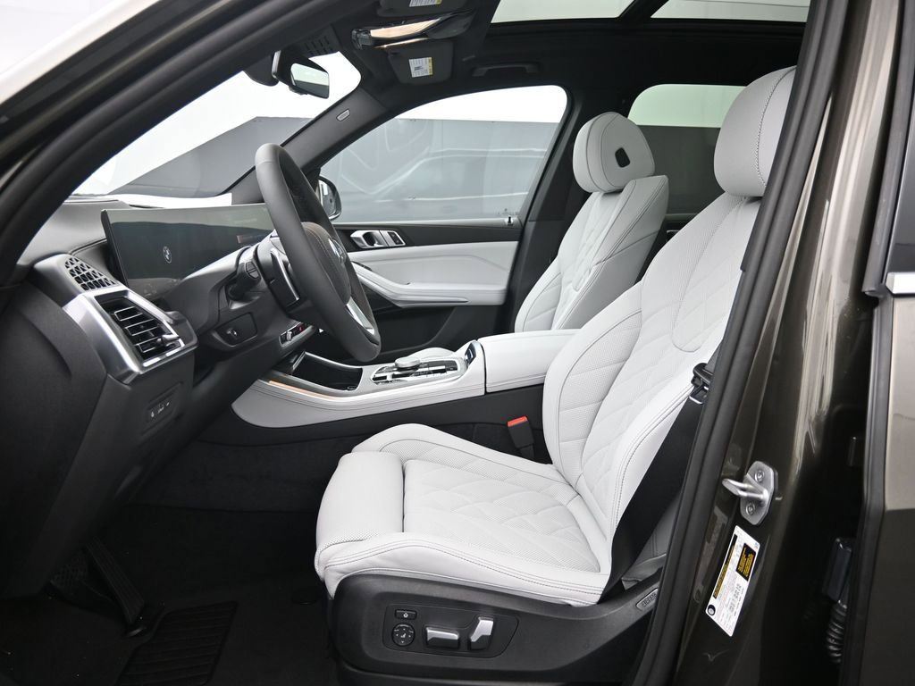 New 2026 BMW X5 sDrive40i RWD image 12