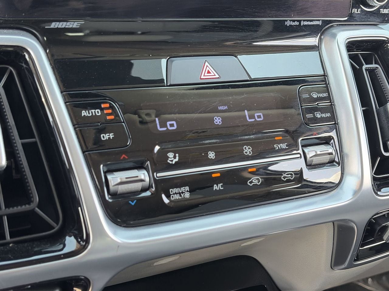 Certified 2023 Kia Sorento SX Prestige AWD/4WD image 26
