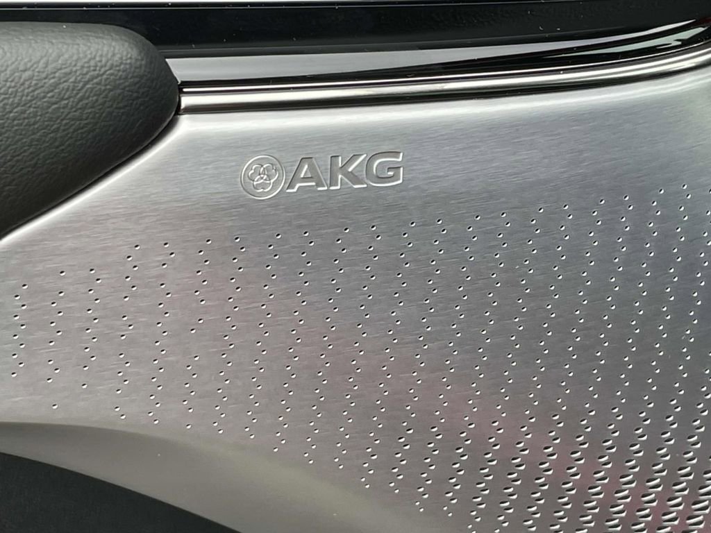 New 2025 Cadillac Lyriq Sport image 19