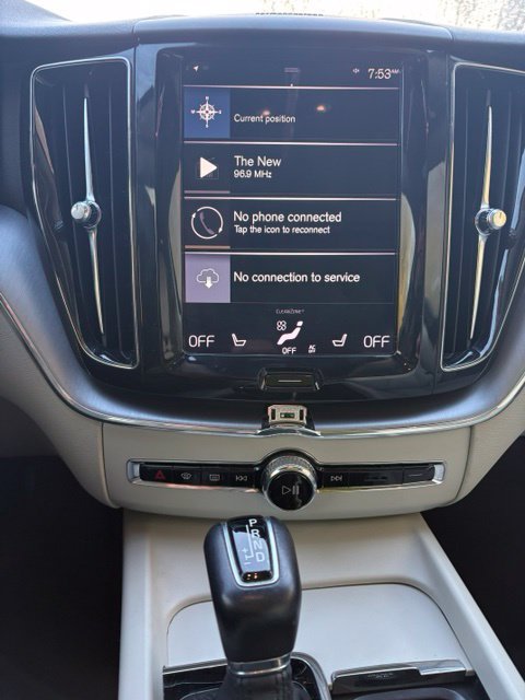 Used 2019 Volvo XC60 T6 Momentum AWD/4WD image 6