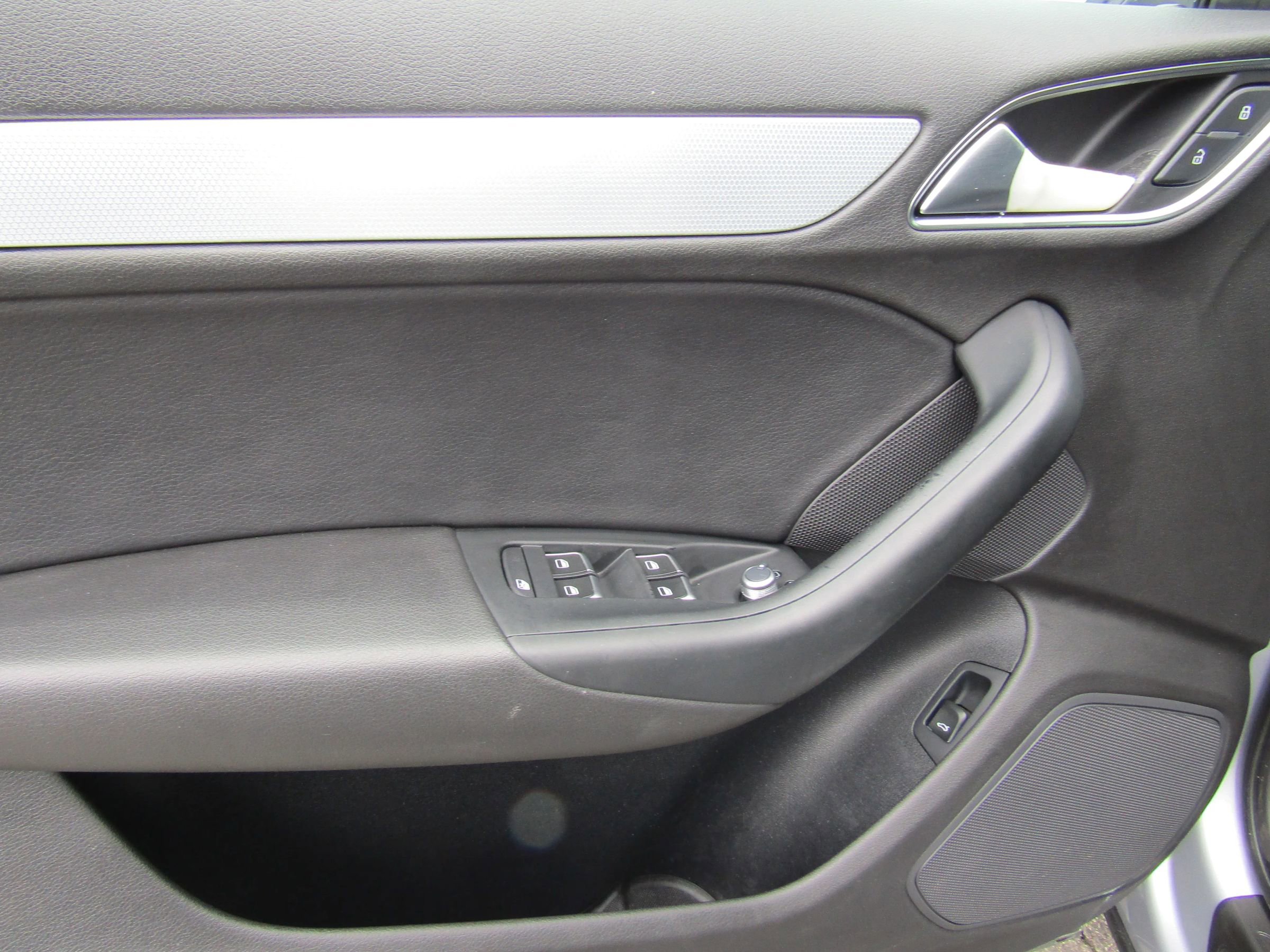 Used 2015 Audi Q3 2.0T Premium Plus image 17