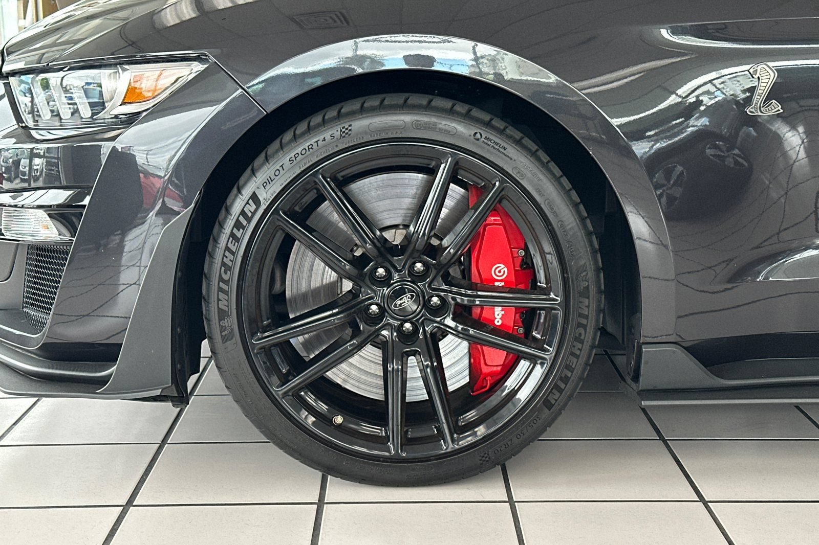 Used 2022 Ford Mustang Shelby GT500 w/ Technology Package RWD image 24