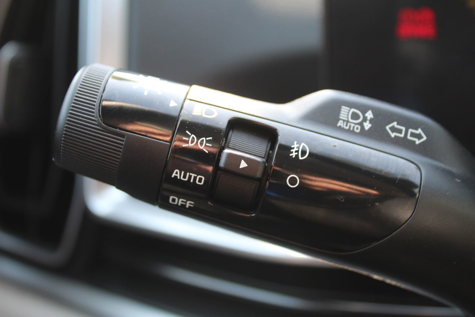 Certified 2025 Kia Sorento EX FWD image 29