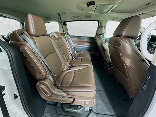 Certified 2026 Honda Odyssey Touring image 7