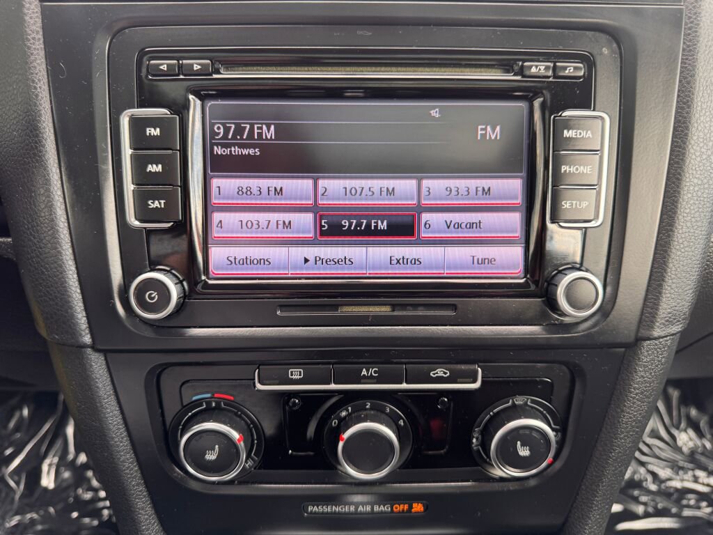 Used 2013 Volkswagen Jetta SE image 24