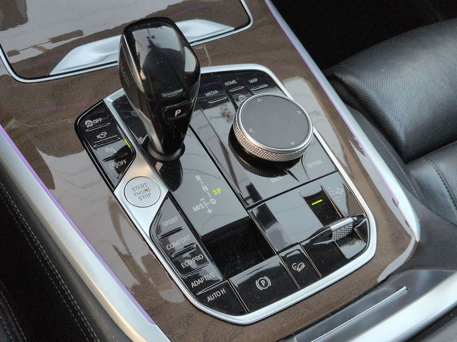 Used 2020 BMW X7 xDrive40i w/ Premium Package AWD/4WD image 35