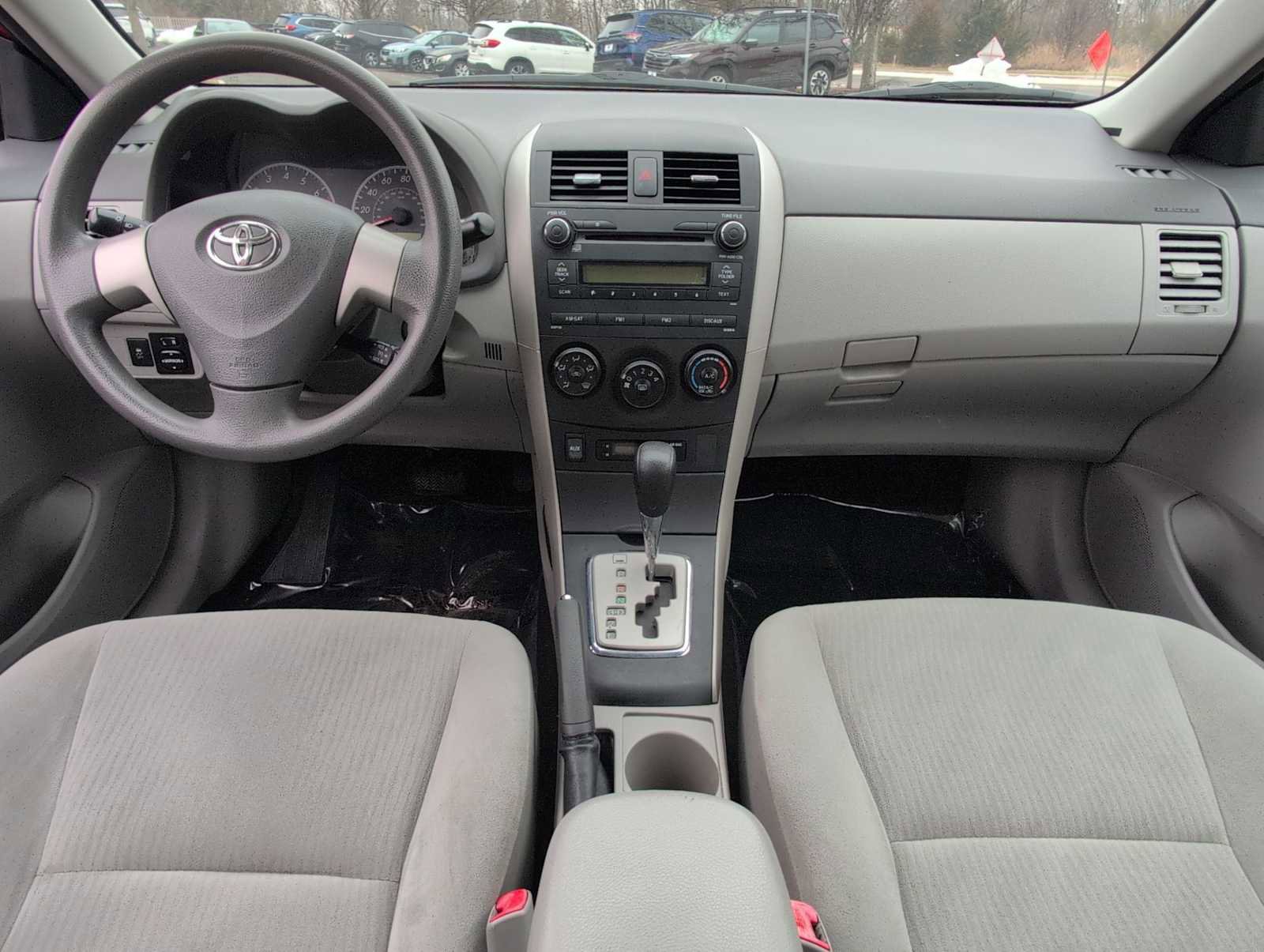 Used 2010 Toyota Corolla image 16