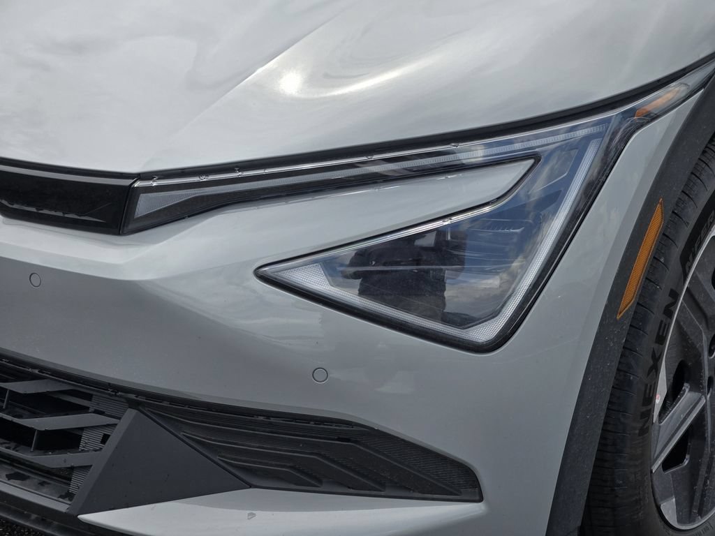 New 2025 Kia EV6 Light RWD image 6