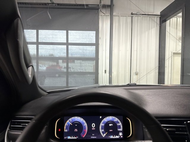 Used 2024 Jeep Wagoneer L Series II image 9