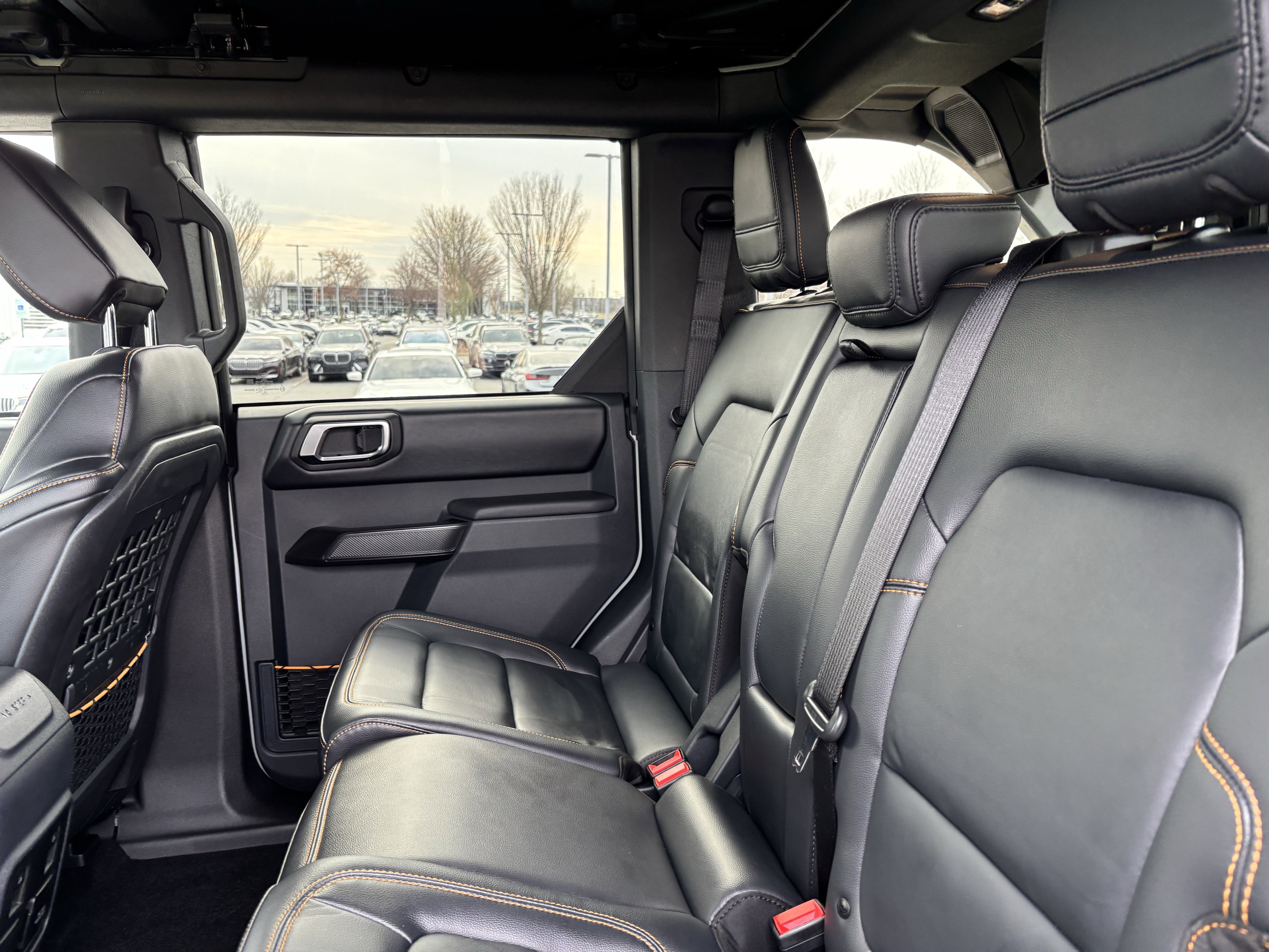 Used 2024 Ford Bronco Badlands image 32