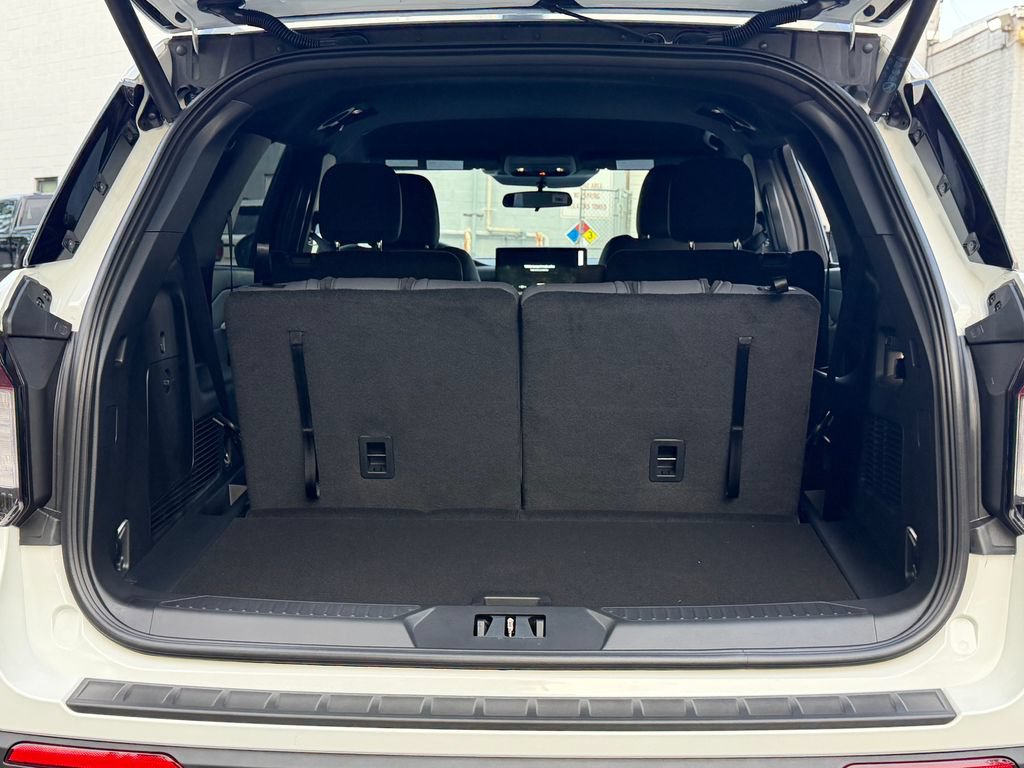 New 2027 Ford Explorer Active AWD/4WD image 19