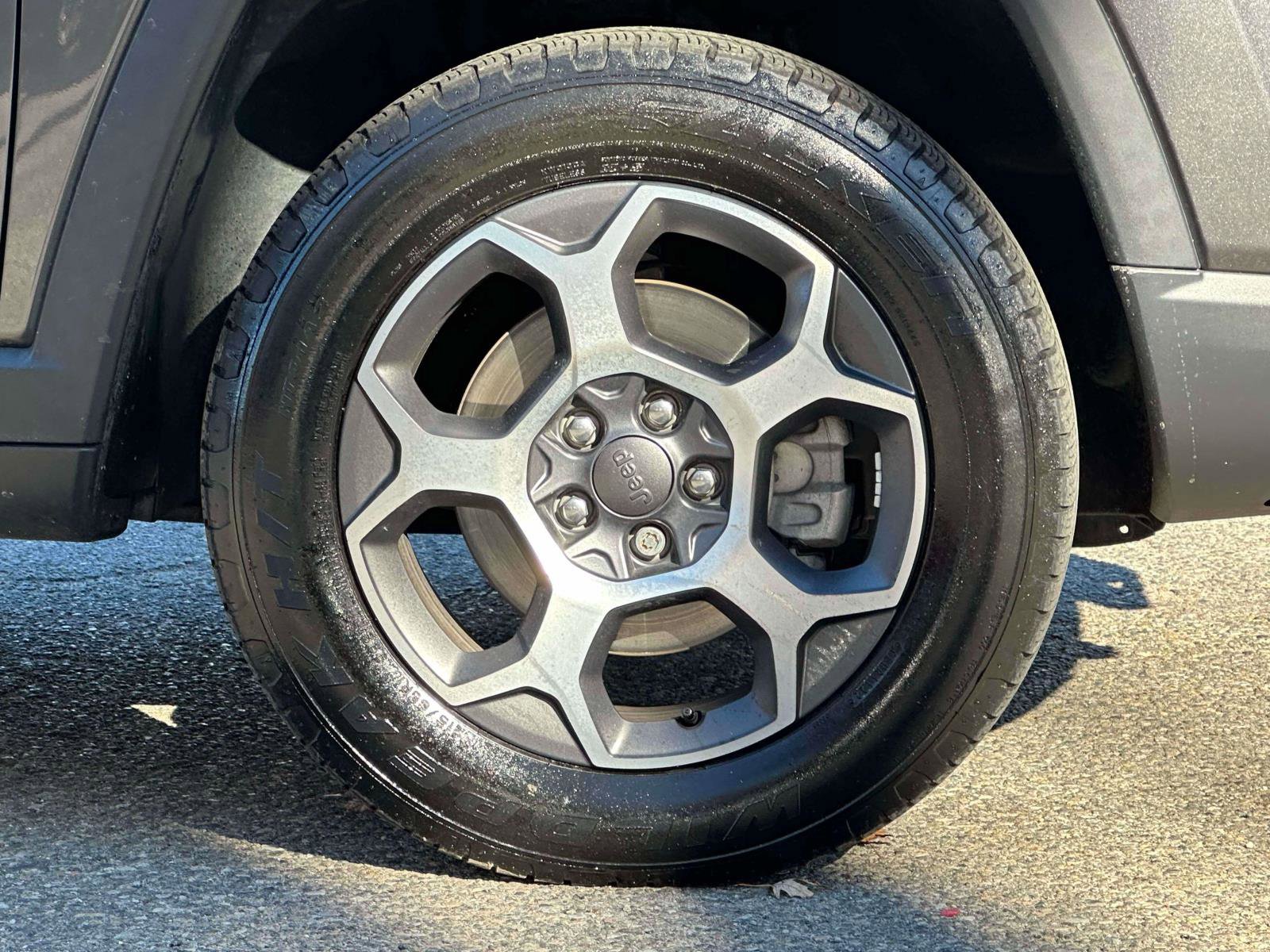 Used 2022 Jeep Compass Trailhawk w/ Trailhawk Elite Group image 7