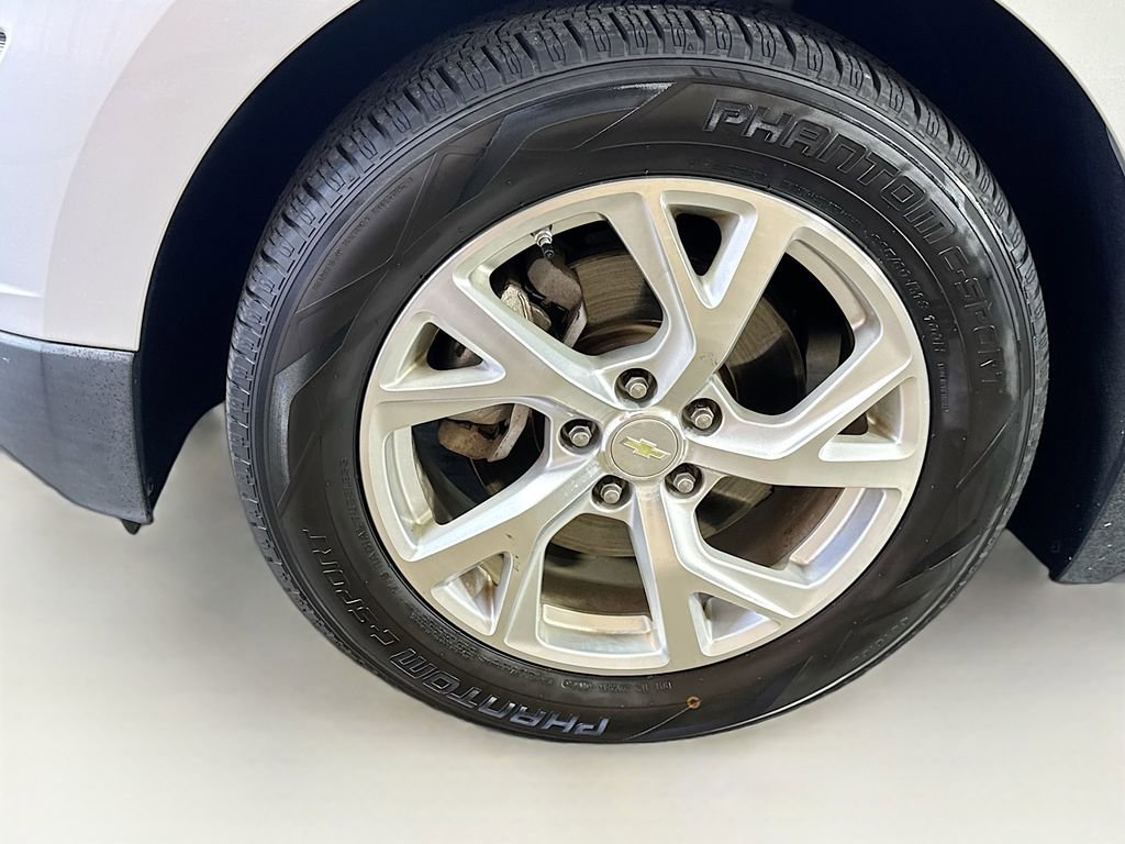 Used 2018 Chevrolet Equinox LT image 38