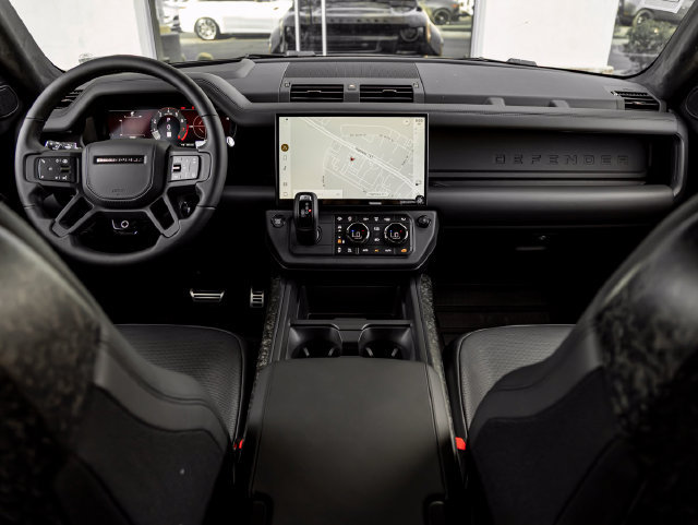 New 2026 Land Rover Defender 110 OCTA AWD/4WD image 20