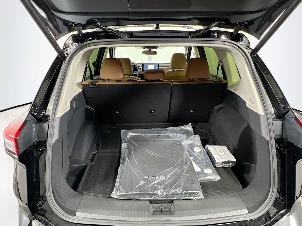 New 2026 Nissan Rogue Platinum AWD/4WD image 25