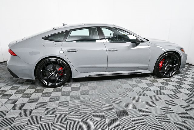 New 2025 Audi RS 7 performance Sportback image 2