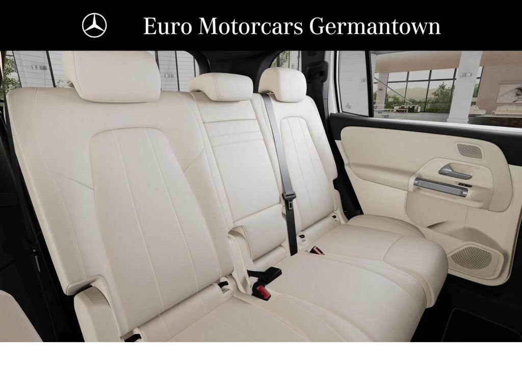 New 2026 Mercedes-Benz GLB 250 4MATIC image 5